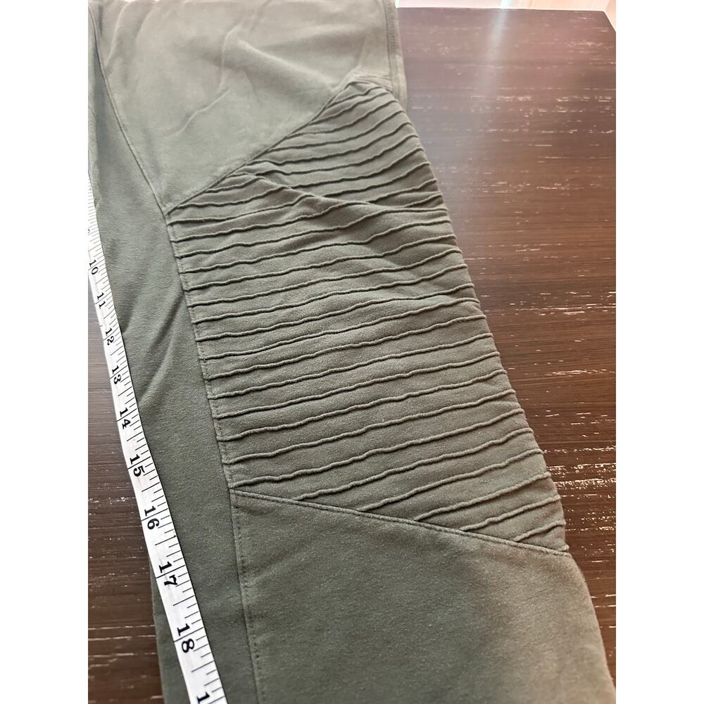Alo Yoga Urban Moto Joggers Olive Green Ribbed Knee Zip Pockets Athleisure - Picture 8 of 8